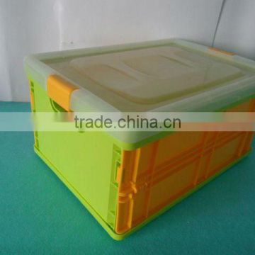 Foldable plastic shopping crate with lid