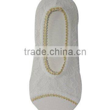 Ladies' fashion white lace footie socks with gold band open toe