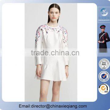 2016 fashion ladies casual flower embroidered dress