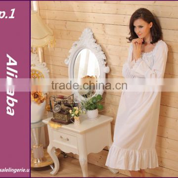 Cotton Woman's Nightgown, Long Sleeve Sleep Dress Fashion Sleepwear White Cotton Long Sleeve sleep Dress