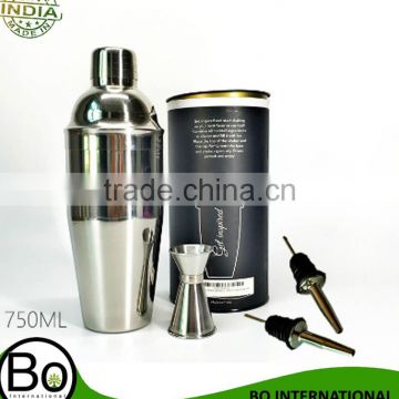 Premium 4 Pieces Bar set: 750ml stainless steel cocktail shaker, 15-30ml Double End Jigger, 2 Pourers, High grade barware