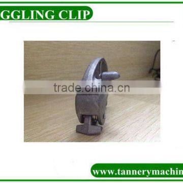 Nylon Toggle to Clamp Leather in Toggling Machine photo-6