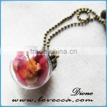 Antiqued Brass Glass Globe Jewelry Necklace With Dried Flower photo-5