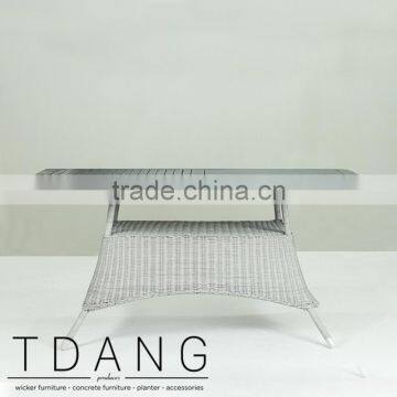 Pasadena Outdoor Grey Wicker Dining Table With Wooden Top photo-3