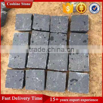 Cheap China Black Basalt Granite Cobblestone Patio Paver photo-4