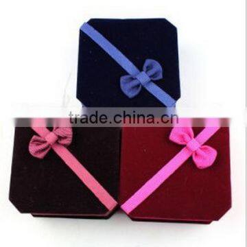 Custom velvet jewelry packaging box velvet jewelry box with butterfly knot luxury velvet box gifts