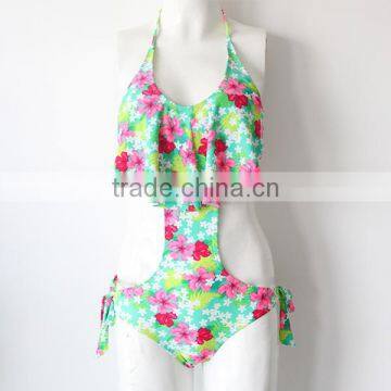 Young Sexi Girl Bikini Swimwear Model