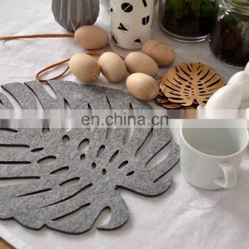 Red Color Eco Friendly Logo for Coasters Round Felt Coaster photo-5