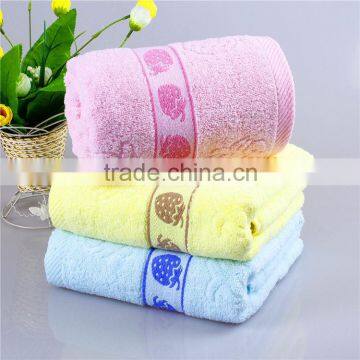 wholesale china cheapest price superior printing strawberry bright colored bath towels 100% cotton