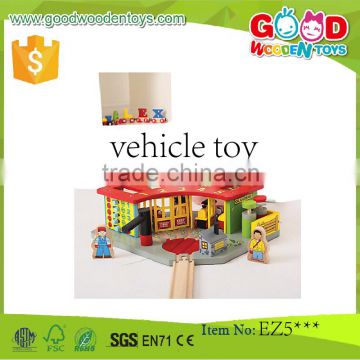 DIY Toy Boy's Role Play Train Engine Shed Wooden Railway Sets                        
                                                Quality Choice