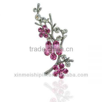 tree-shaped brooches