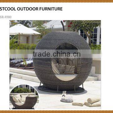 No Folded and RATTAN WICKER Style OUTDOOR DAYBED