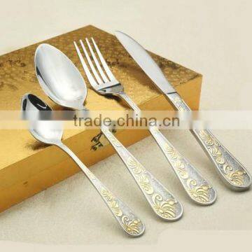 High-grad12PCS Gold Plated Flower Handle Mirror Polish Stainless Steel Flatware Set Knife Fork Spoon CountryStyle Dinnerware C80