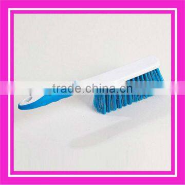 plastic bed brush