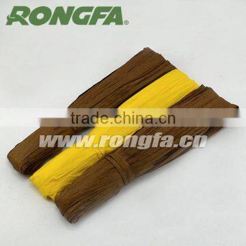 Handcraft various colors of paper raffia string for packing