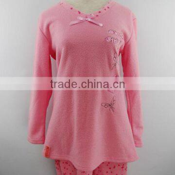 Best selling 2015 china embroidered fat wholesale fashion women pajamas