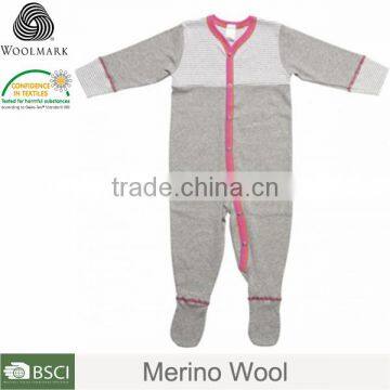 Hot sale long sleeve new born baby clothes organic cotton baby rompers wholesale baby clothes