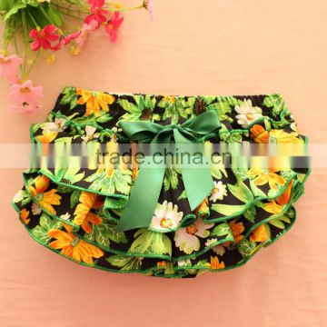 Wholesale floral ruffle shorts floral bloomers with green bowknot for baby girls