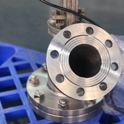 High-Performance Discharge Valve with Erosion-Resistant Seal and Anti-Scaling Properties for Harsh Media Environments