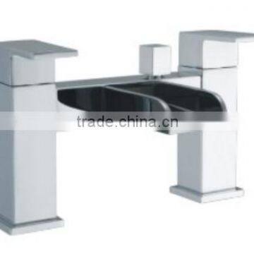 Two Handle Bath Shower Faucet Mixer Taps UK Style(Q14501)