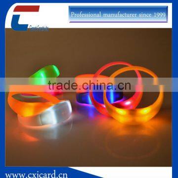 China supplier wholesale cheap adjustable led silicone wristband