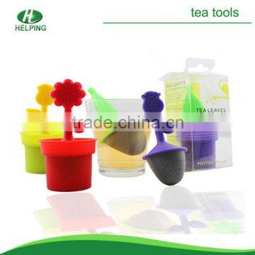 Creative potted silicone tea strainer.