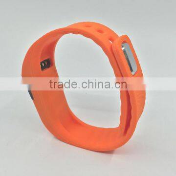2015 Top Selling Silicone Fitness Sport Bracelet With Healthy Vibrating Alert