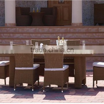 Outdoor Rattan Furniture - Round Ratan Dining table 4 chairs Set