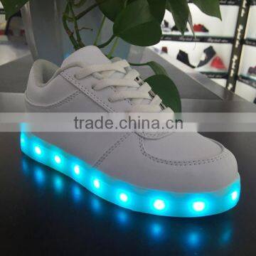 New Design Bluebooth Control Luminous LED Light Shoes for Dancing