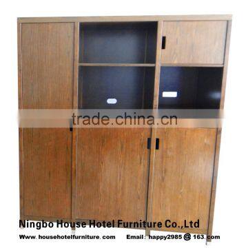 ADA Wardrobe