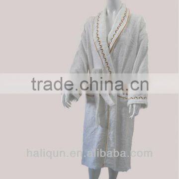 100% Cotton Jacquard Bathrobe Velour Hotel Bath Robe With Embroidery Shawl Collar Robe