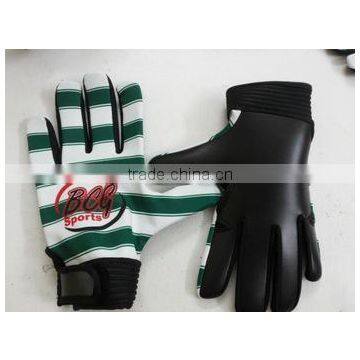 Gaelic Glove