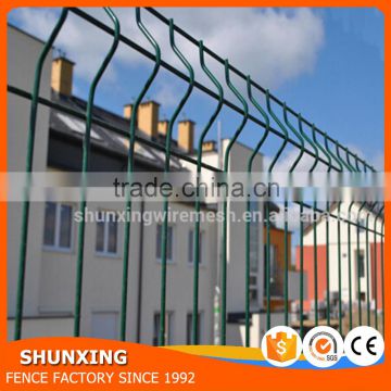 Fast Delivery Powder Coated Iron Wire Welded Outdoor Retractable Fence