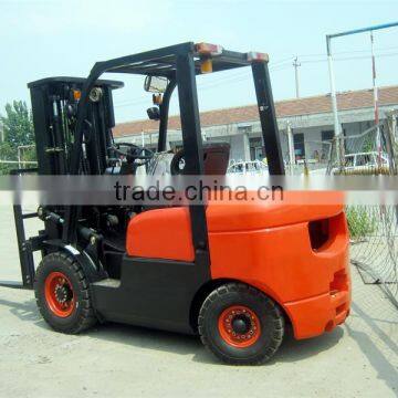 2500KG Diesel Powered Forklift For Logistics&Materials Handling