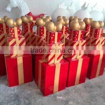 Outdoor FRP Christmas Gift Box Stack photo-4