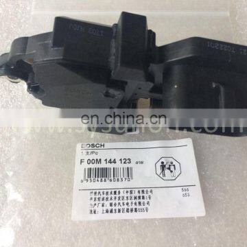 Car Engine Generator Parts 24V Alternator Automatic Voltage Regulator IB298 F00M144107 F00M144123 photo-4