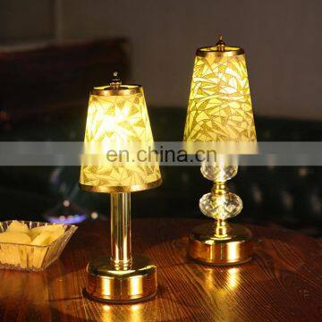 High Quality Luxury Modern Nordic crystal golden table lamp usb rechargable hotel bedside bar restaurant retro lamp