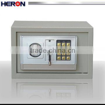 (EA-20) metal Small safe