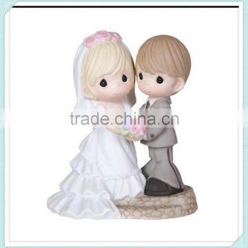 Wedding Couple Bride and Groom Figurine Souvenirs