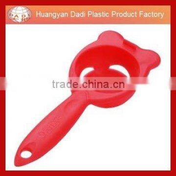 Factory direct supply kitchen ware egg dividing from china