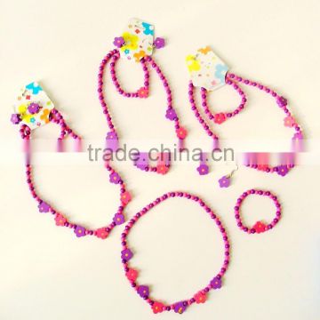 Wood Fashion Painted Beads make necklace