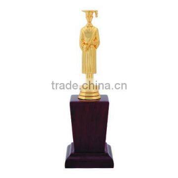 New Style Personalized Excellent Graduation Figurine Metal Trophy Awards