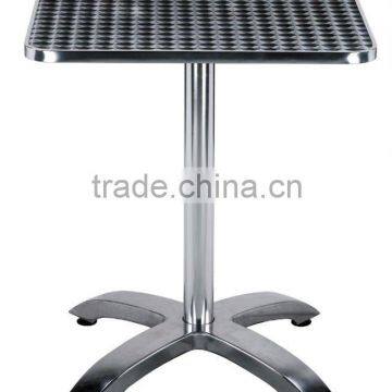 Aluminum foldable table