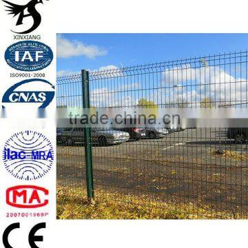 2014 High quality durable iron wire mesh fence