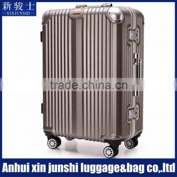 Aluminum Frame Pure PC Eminent Luggage With Hook Backside