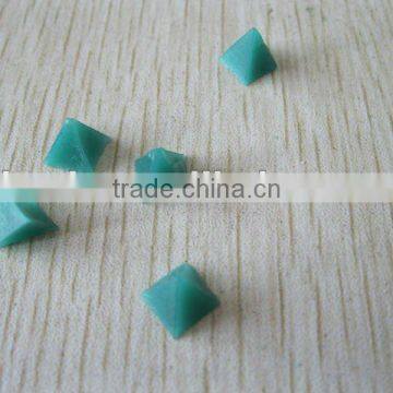 polyester pyramid abrasive media ,plastic media