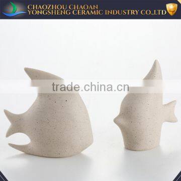Fashion ceramic fishes show pieces for home decoration