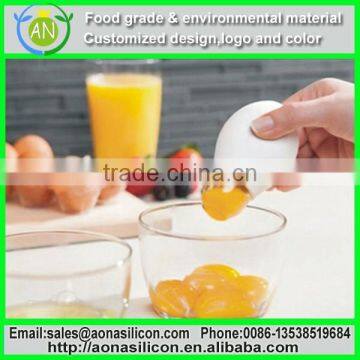 hot sales silicone yolk out egg separator