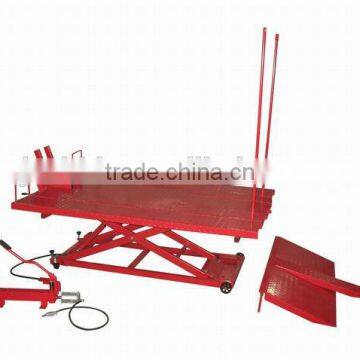 1500LB Air/Hydraulic Motorcycle Lift Table With CE photo-2