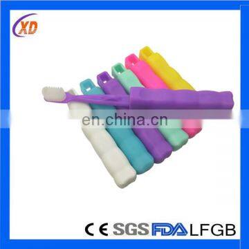 2015 Hot selling toothbrush tool colorful silicone toothbrush for children